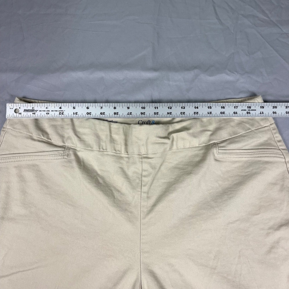Croft & Barrow Effortless Stretch Bermuda Shorts Womens 18W Khaki Tan Pull On - Picture 14 of 14